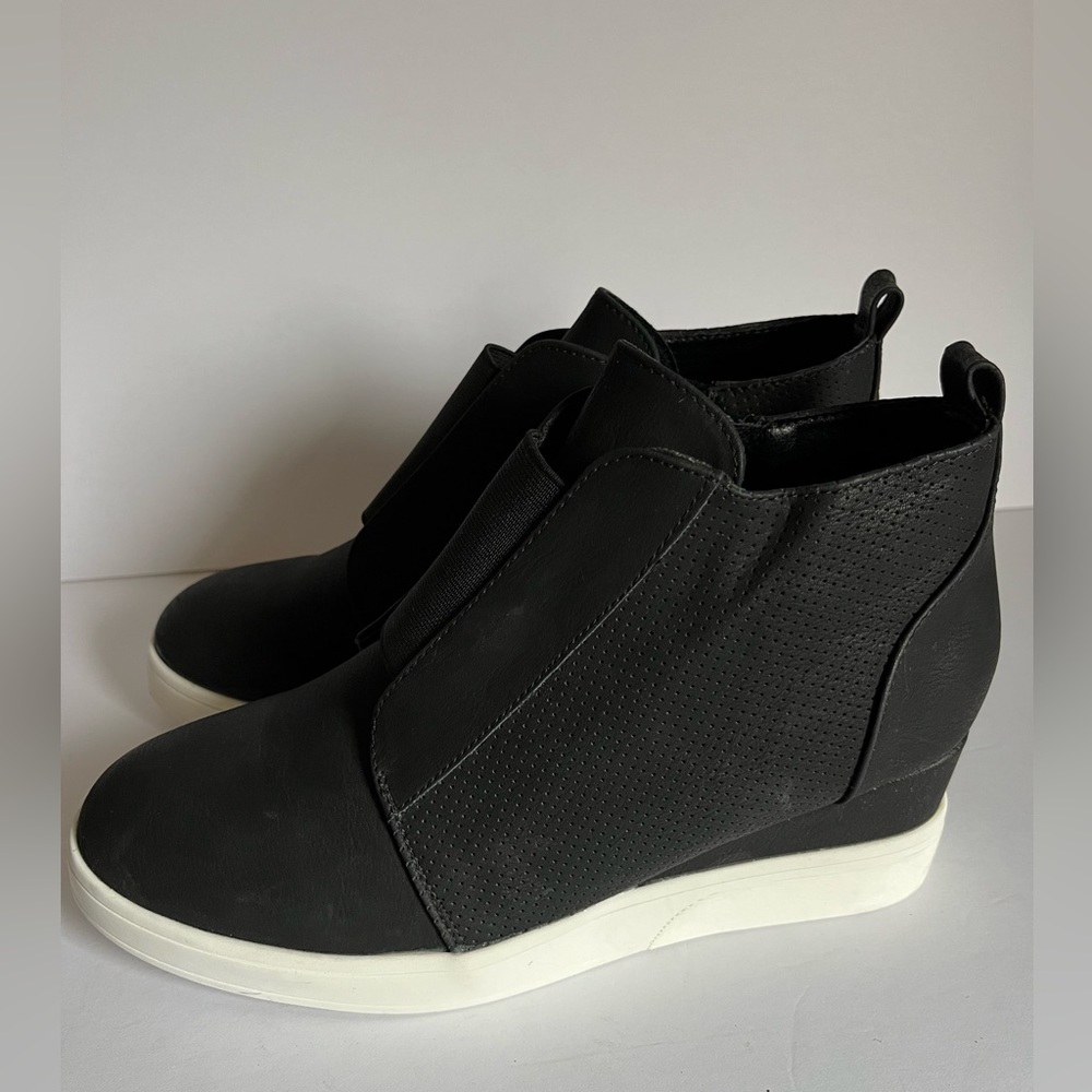DREAM PAIRS Women’s Platform Black Wedge Sneakers Ankle Booties USA Size 9